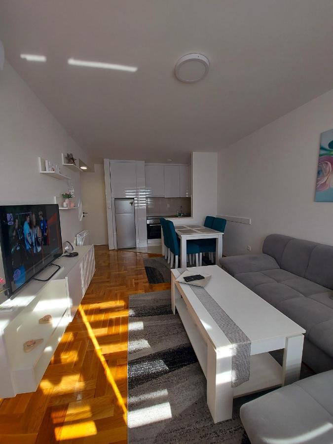 Apartman Victoria Lukavica Εξωτερικό φωτογραφία