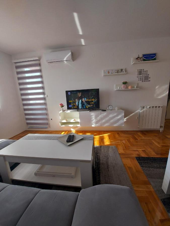 Apartman Victoria Lukavica Εξωτερικό φωτογραφία
